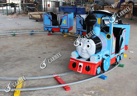 CN T16 small thomas kids train
