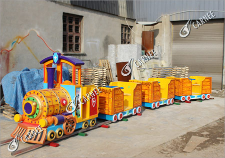 CN T18 small kids train
